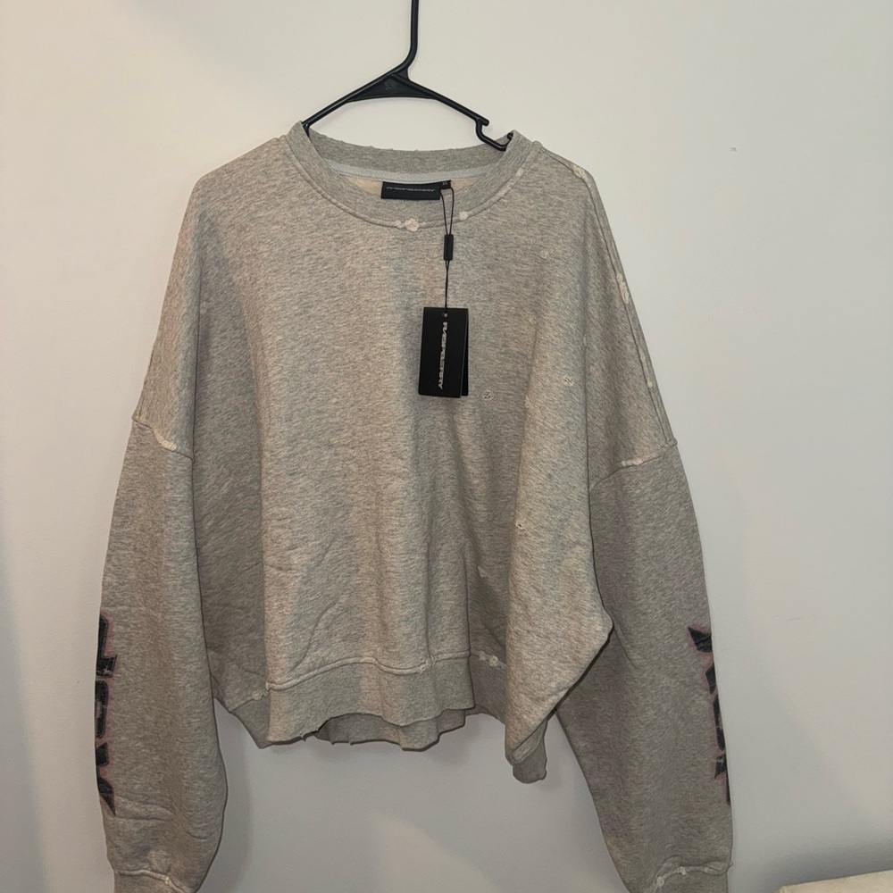 GV raspberry Gray Oversized Sweater